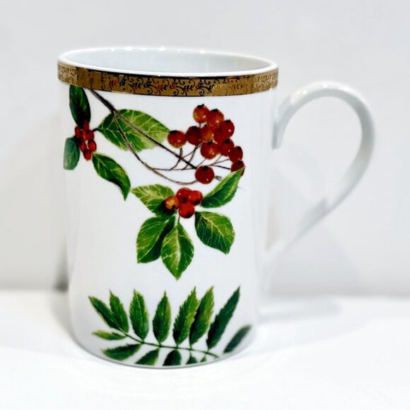 Holiday Coffee Mug, "Holiday Laurel" by St Nicholas Square, 18 Karat Gold Band - Picture 5 of 5